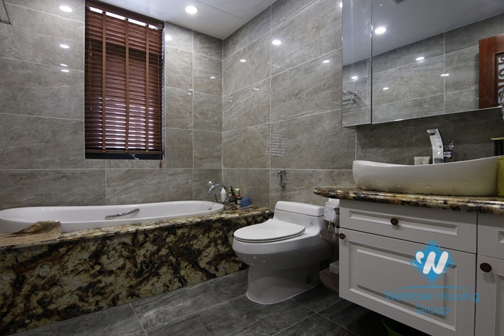 A big vila for rent in Starlake, Tay ho, Ha noi